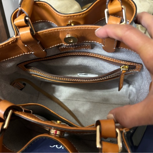 Dooney & Bourke Small Barlow Bag - Picture 6 of 9